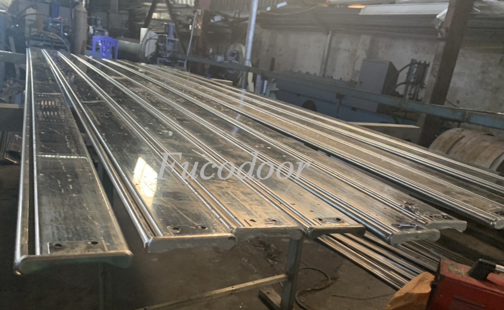 Báo giá cửa cuốn siêu trường INOX