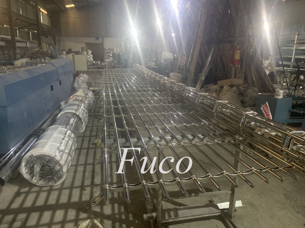 Cửa cuốn lưới song ngang inox vuông, cửa cuốn khớp thoáng 20x20, cửa cuốn khớp thoáng phi 19, tại Hải Dương