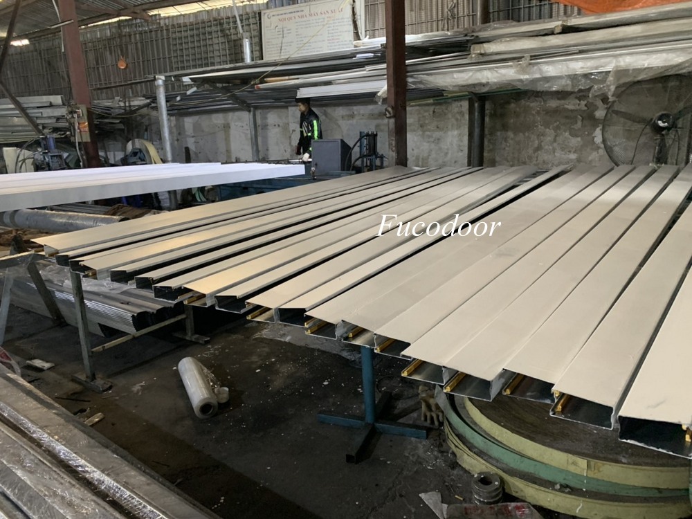 Cửa cuốn thép, Cửa cuốn siêu trường rộng 12 m, Cửa cuốn siêu trường tại Vĩnh Phúc