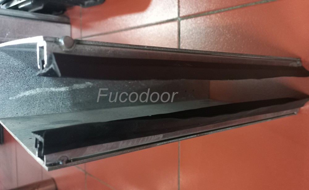 Cửa cuốn siêu trường sơn tĩnh điện dầy 1.6ly