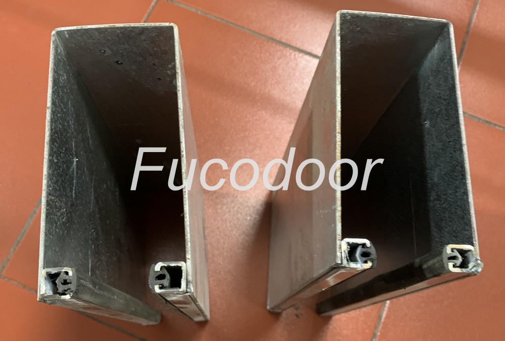 Cửa cuốn siêu trường INOX độ dầy 1.4ly, ray 200mm, có zoong