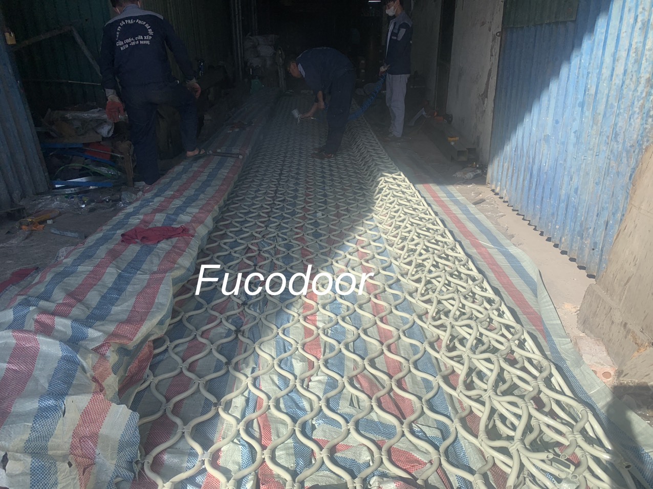 Báo giá cửa cuốn mắc võng