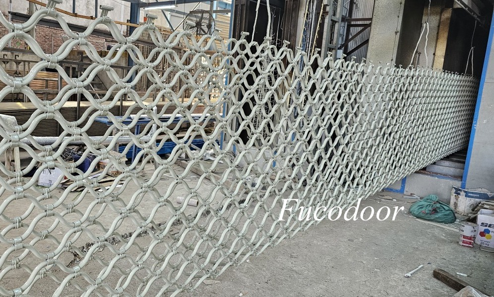 Báo giá cửa cuốn mắt võng