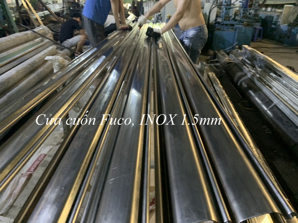 cửa cuốn nan inox