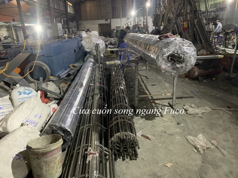 cửa cuốn song ngang inox 304