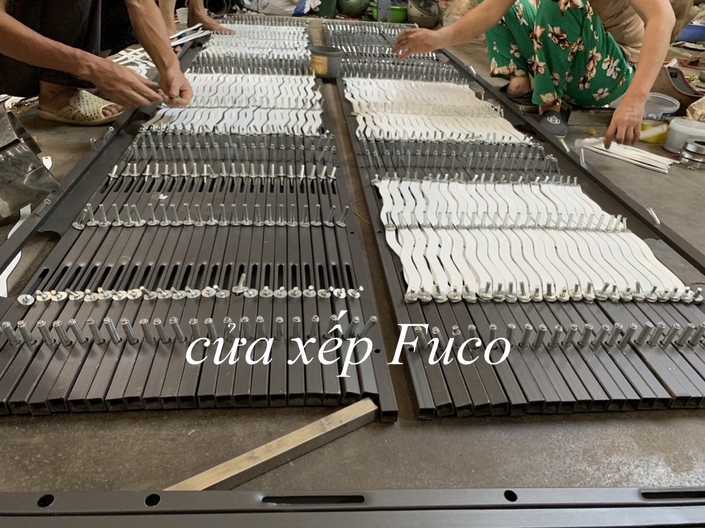 Báo giá cửa xếp Hộp Kẽm tại Hà Nội.