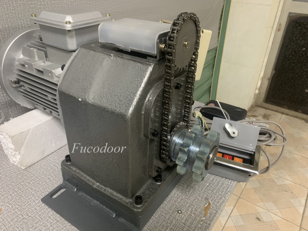 giá motor bộ tời cửa cuốn, loại 3000kg năm 2023, Fucodoor
